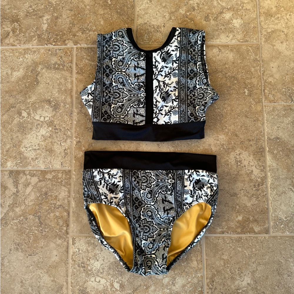 chelsea b dancewear set